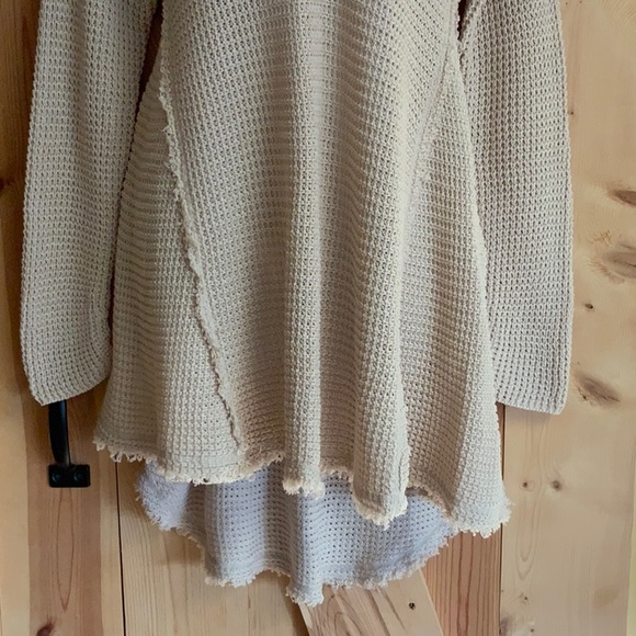 CHARLIE PAIGE - Cold Shoulder High-low Sweater (Size Small / Medium) - Picture 6 of 10